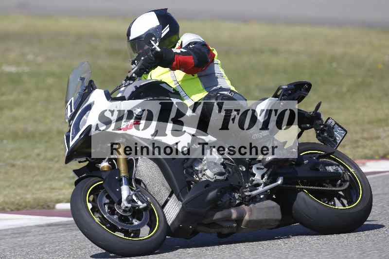 /01 02.04.2026 MAZ ADR/Gruppe rot/71